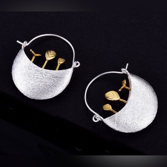 “Sprouts in a Basket” Seedling Butterfly Planter Botany Whimsy Two Tone 3D Hoops - Picture 9 of 16